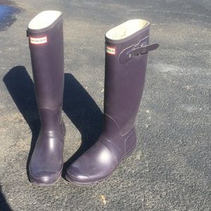 Tall hunter boots